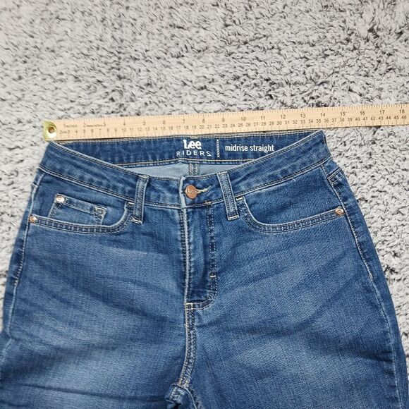 Lee Riders Mid Rise Straight Leg Jeans Women's size 8. Blue. - Picture 3 of 8